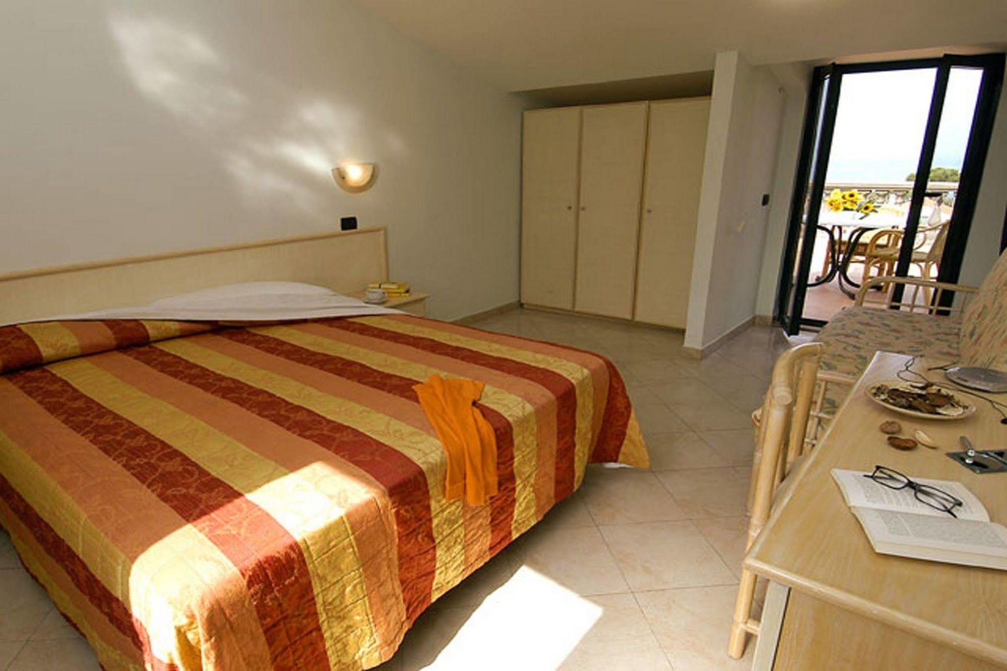 Hotel Eden Península Sorrentina Exterior foto